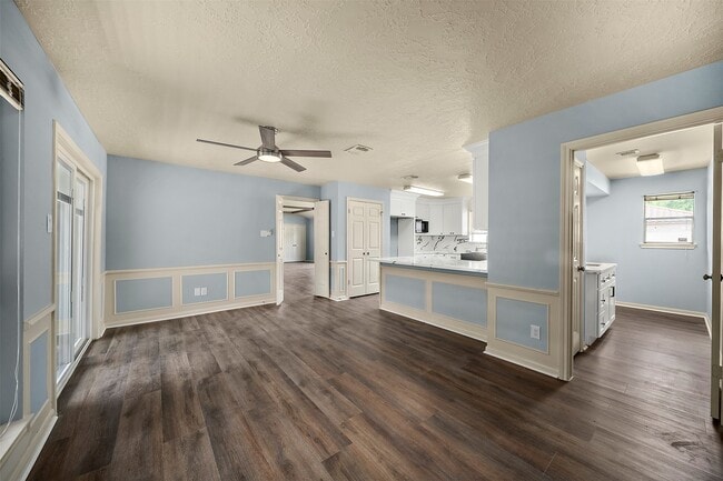 Photo - 14107 Woodnook Dr