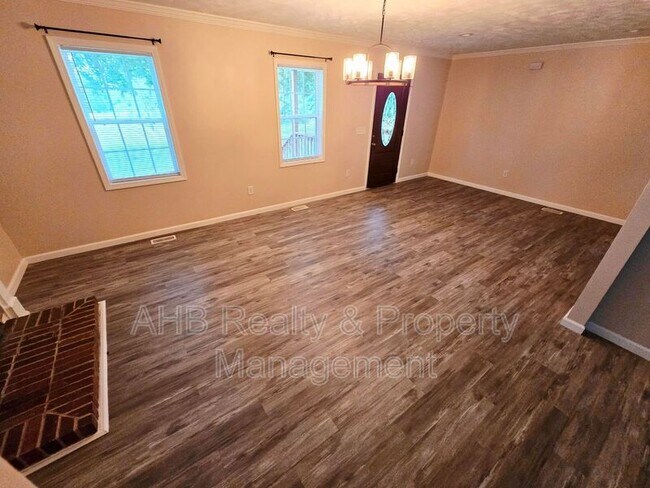 220 Teague Trail
