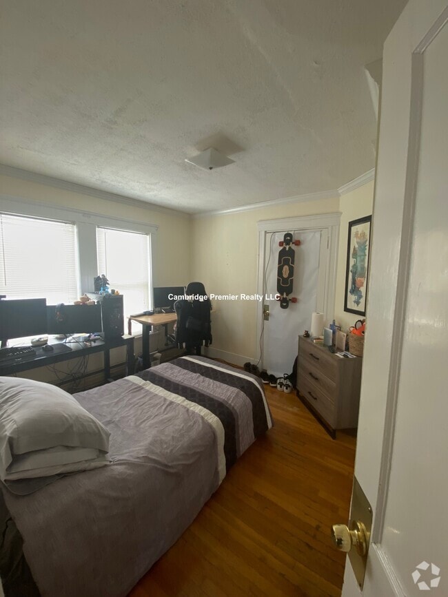 Building Photo - 33 Winslow Ave Unit 2 Rental