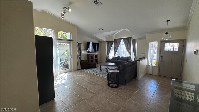 8212 Arch Bay Ln