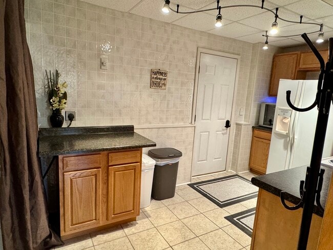 Photo - 333 Pebble Rd N