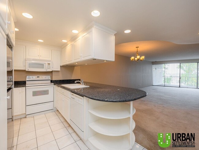 Photo - Spacious 2 Bedroom, 2 Bath Condo with Mode...