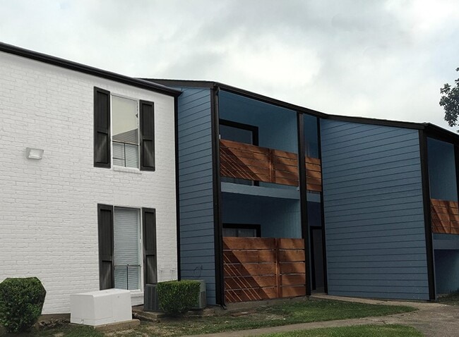 Photo - Corridor at Westchase