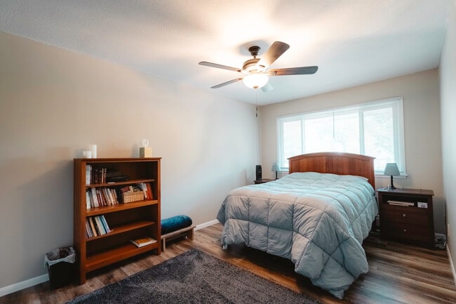 637 1st Bedroom - 2x1 - 535 Madison St