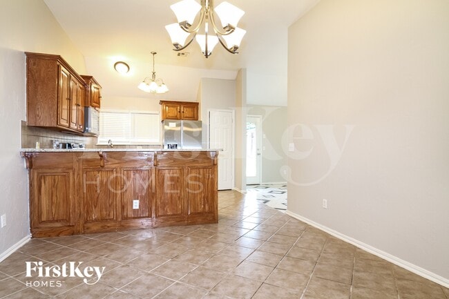 Photo - 9400 S Country Club Dr