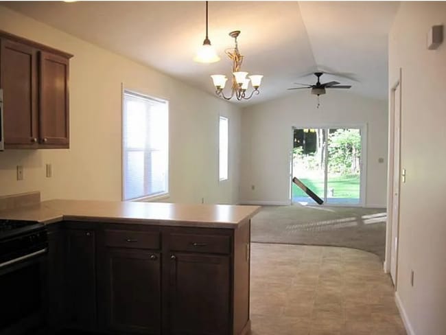 Living room - 3204 Tamarack Dr Unit 3204