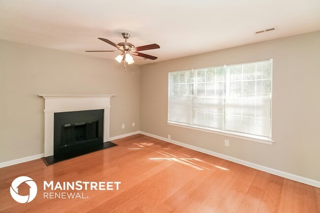 Photo - 1579 Isleworth Cir