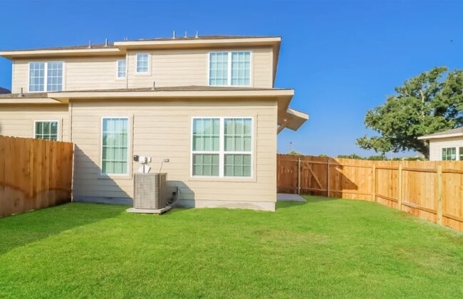 Photo - 419 Northwood Dr