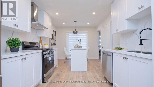 Photo - 2 Betteridge Ln