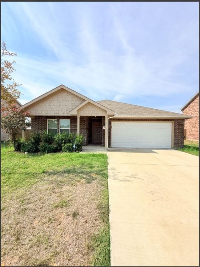 3637 Silver Maple Ln