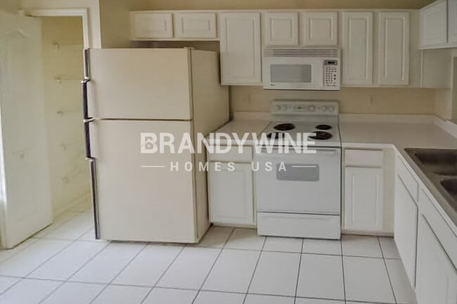 Photo - 2462 Lake Woodberry Cir