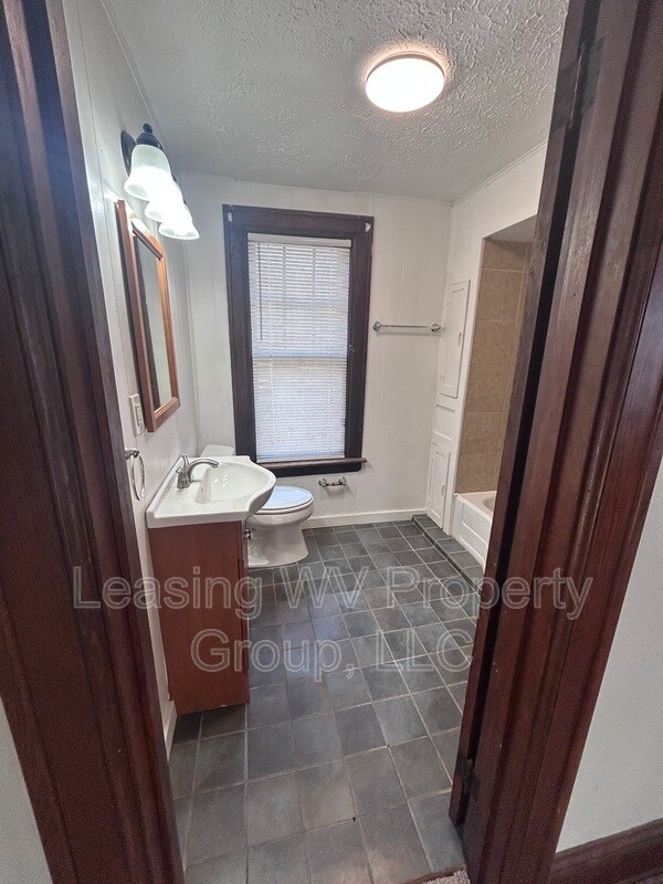 Photo - 5722 Stiles Dr Unidad Apartment B