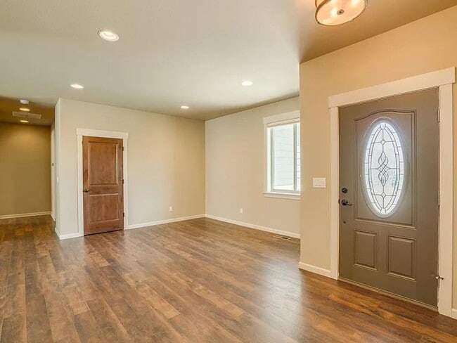 Photo - 1722 Brambling Brae Ln