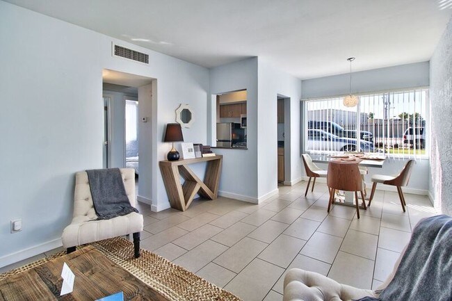 Photo - 801 Turney Apartments