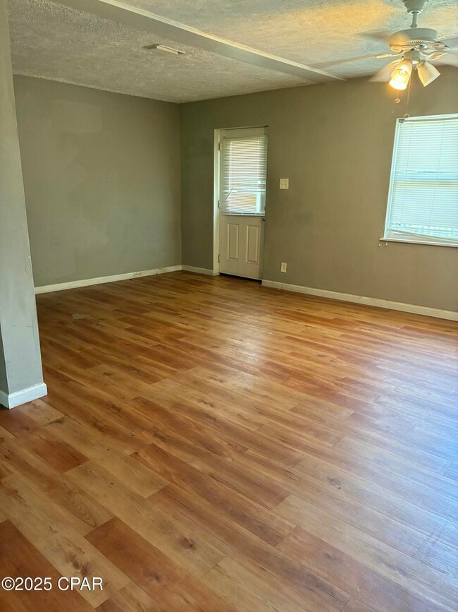 Photo - 1908 Baltimore Ave