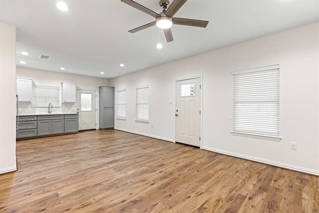 Photo - 1303 Aransas St