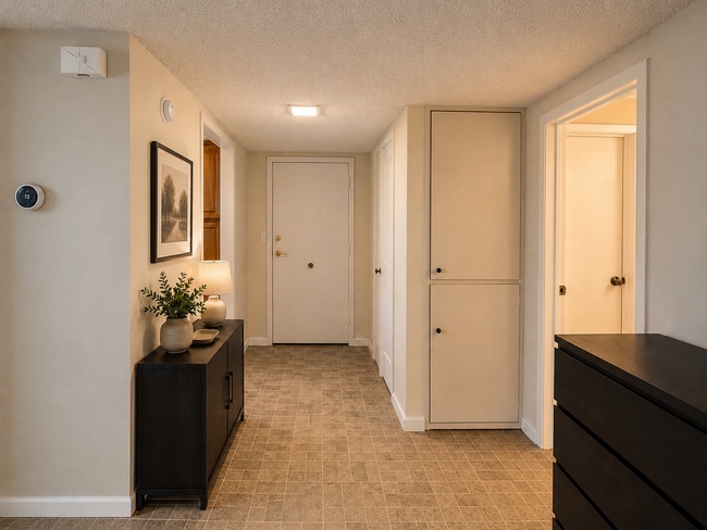 Photo - 6712 Hillpark Dr Unit #405