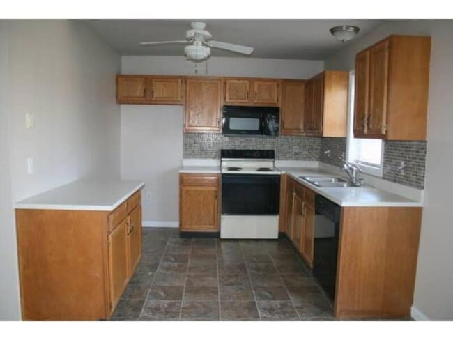 Photo - 2417 Franklin Dr