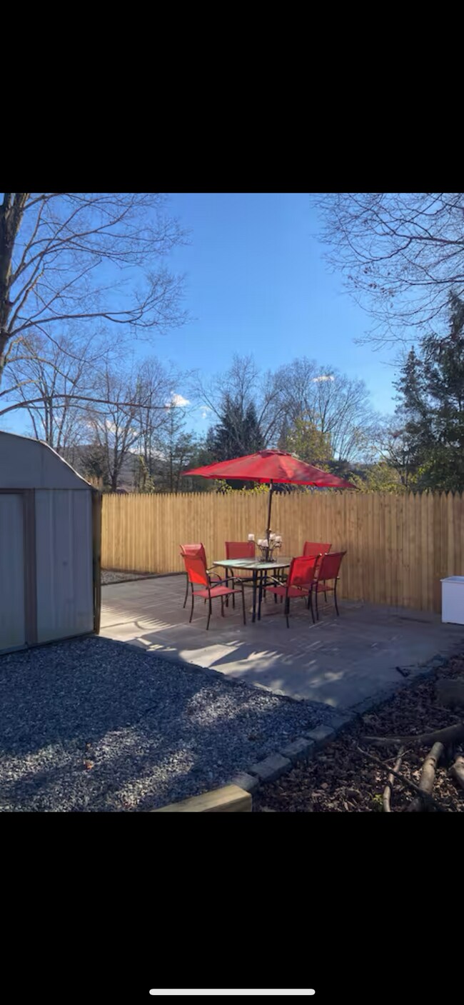 Photo - 15 S Main St