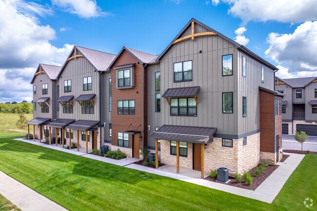 Building Photo - Whitetail Ridge at Elkhart Lake Rental
