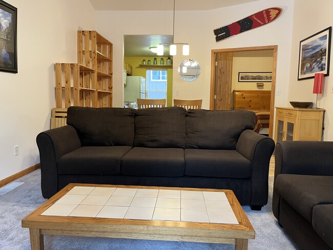 Building Photo - 12471 Northwoods Blvd. Unit #2