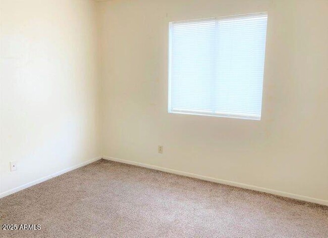 Photo - 1211 W Apache Trail Apartment Unit F