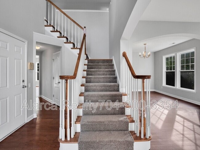 Photo - 13843 Porter Creek Rd