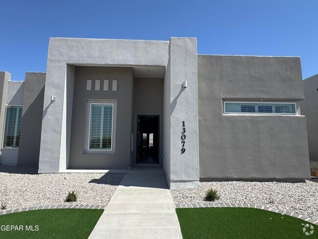 Building Photo - 13079 Emerald Hls Ave Rental