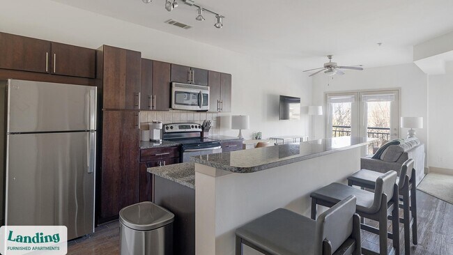 Photo - 349 Decatur St. SE Unidad 1309