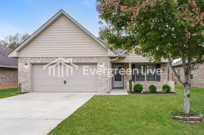 Building Photo - 3013 Monterey Dr SW