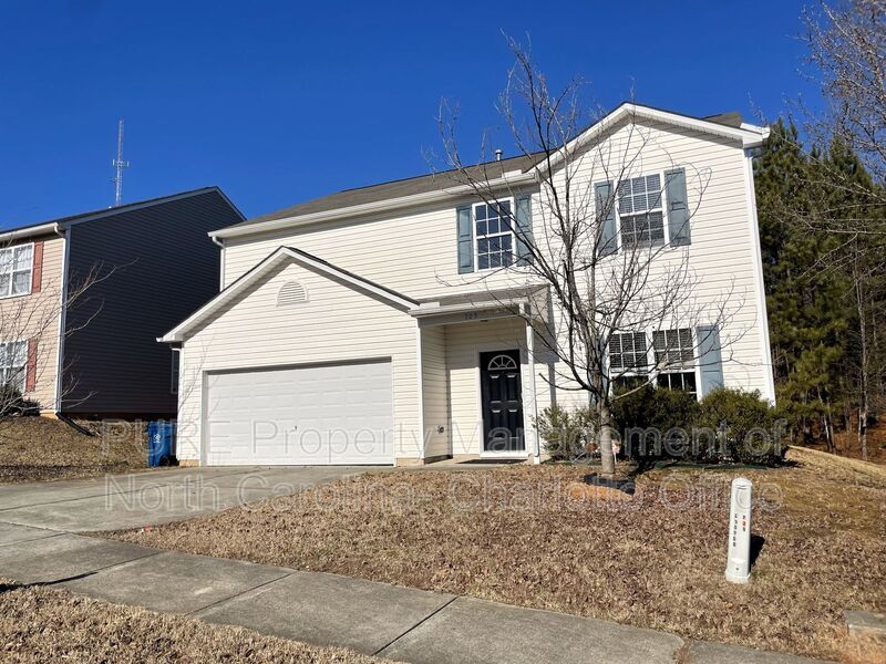 Photo - 705 Weeping Willow Dr