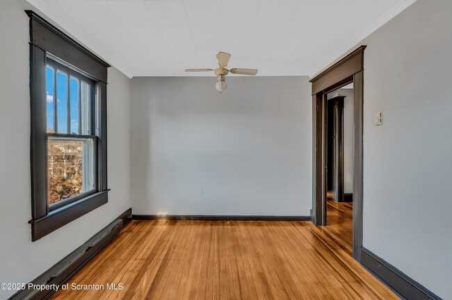 Photo - 21 Stafford Ave