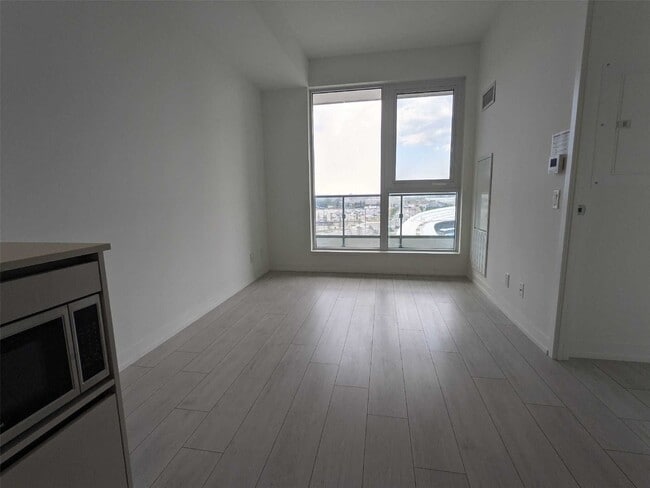Photo - 950 Portage Pkwy Unit 609