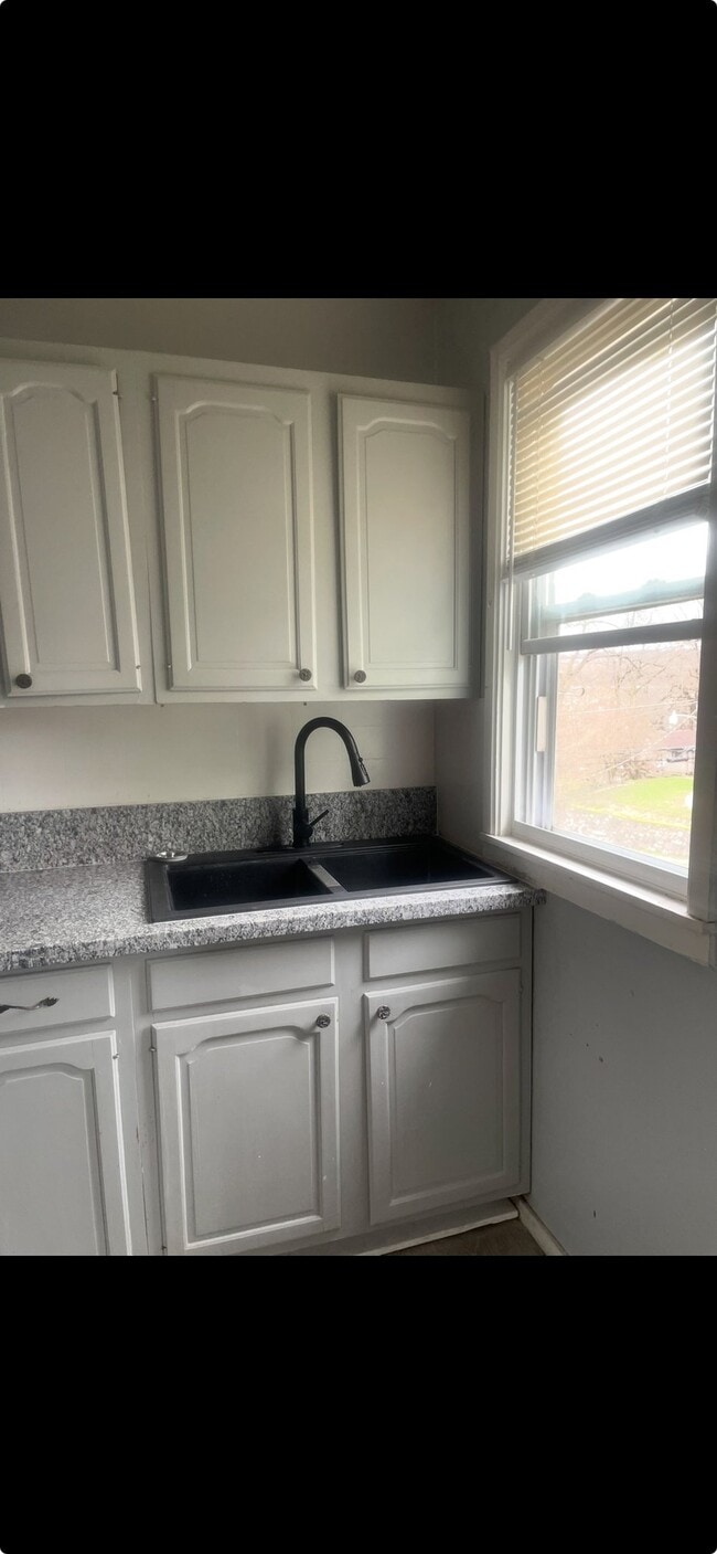 Photo - 424 N 4th St Unit D