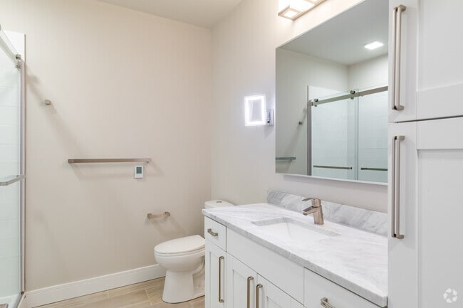 Studio - Bathroom