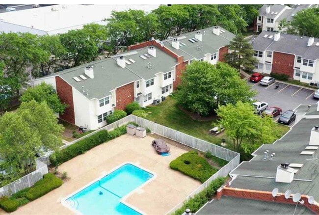 Photo - 1225 Wyndham Ct Apartment