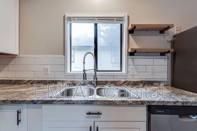 Photo - 615 N Elder St