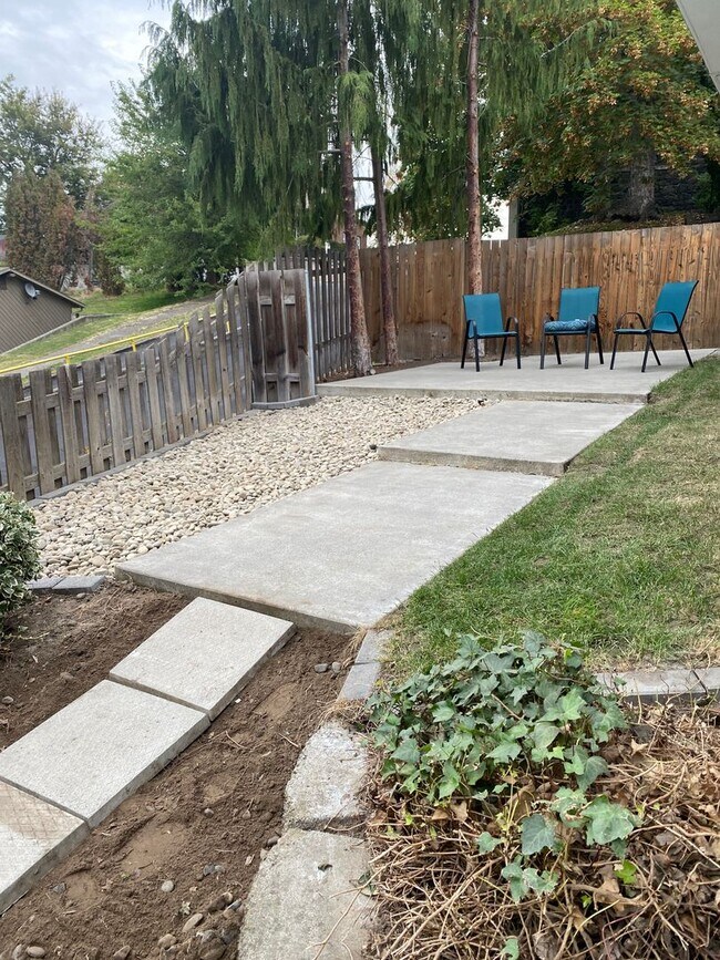 Photo - Johnson Duplex Apartments Unit 605 13th St