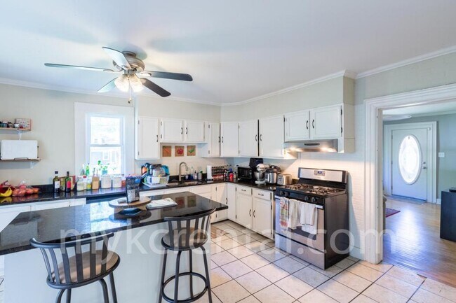 Photo - 4703 Alhambra St