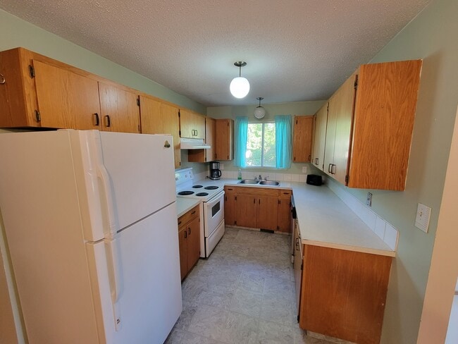 Photo - 9320-9374 74 Ave