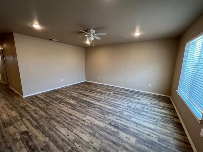Photo - 2407 N Avenue N Unit