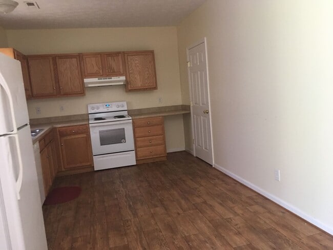 Building Photo - 107-111 Aidens Way Unit 107