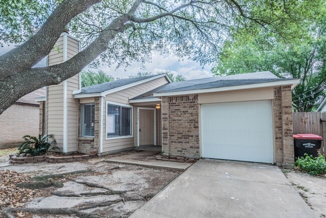Building Photo - 7522 Pepperbrook Dr