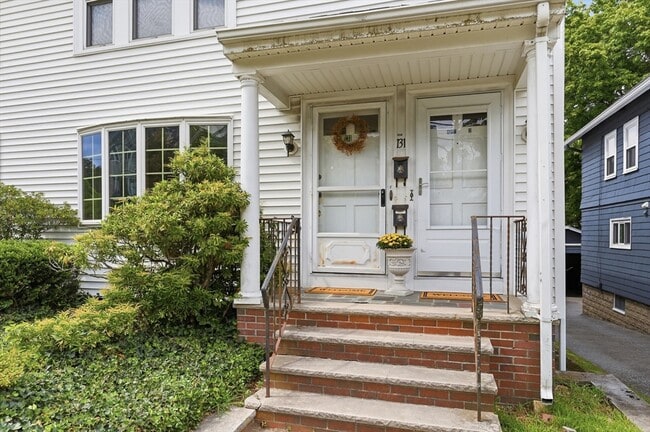 131 Highland Ave Unit 1