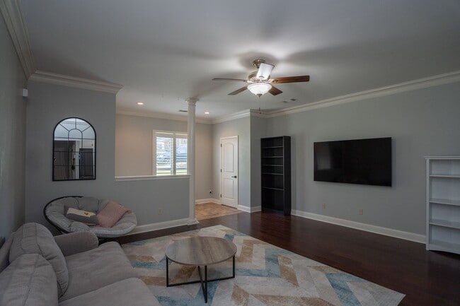 Photo - 12907 Arthur Ln