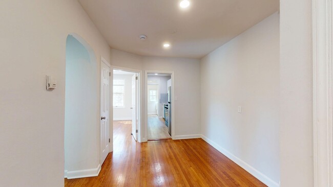 1549 Montana Ave NE Unit 1549 Montana Avenue NE, Unit 1