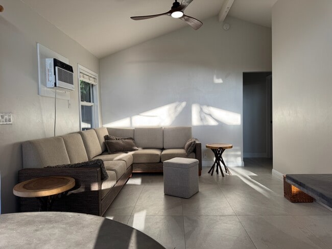 Living room - 1668 S Alaniu Plz Unit Ohana