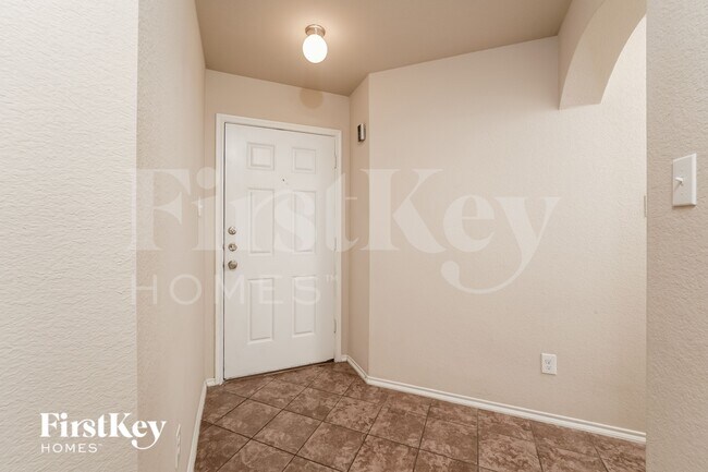 Photo - 1800 Arbordale Way