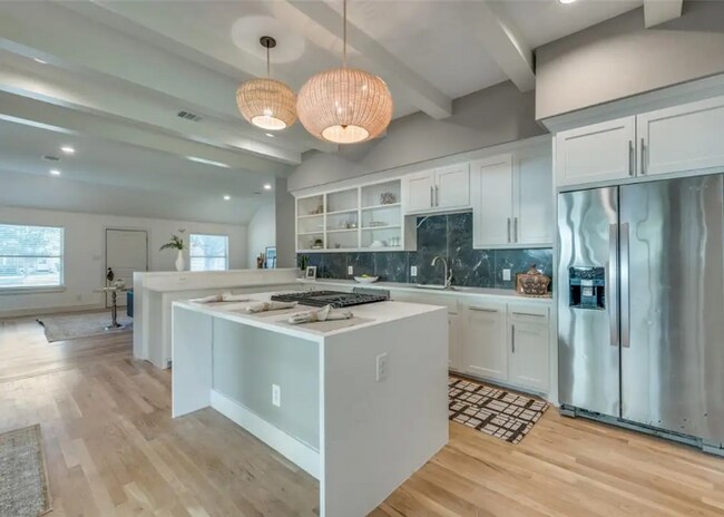 Photo - 505 Sandra Dr