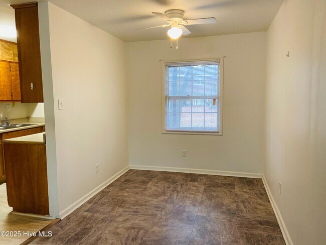 Photo - 1108 Weeks St Unit A